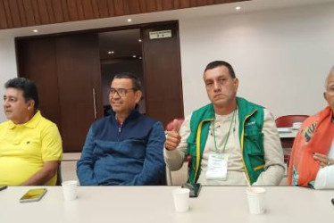 El sindicato Sintraenal afilia a celadores, servicios generales, operarios, conductores, auxiliares administrativos, auxiliares financieros, secretarios, técnicos y profesionales