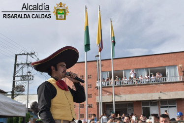  Víctor Serna se presentó en el parque principal de Risaralda (Caldas) el pasado miércoles (9 de julio).