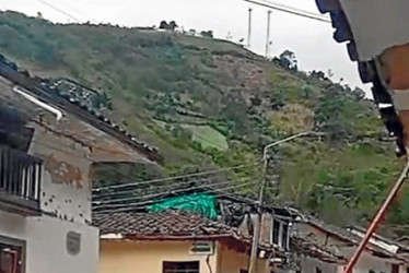 Foto | Tomada de la Cuneta de X de Fabrit Cruz | LA PATRIA Así quedó la entidad luego del ataque.