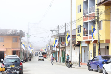 Así se engalana Aguadas para recibir a los visitantes al Festival Nacional del Pasillo.