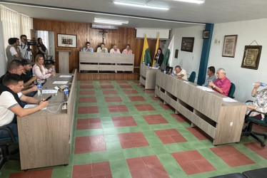 El alcalde de Aranzazu, Sebastián Merchán Zuluaga, instaló el tercer periodo de sesiones ordinarias de este año del Concejo Municipal, correspondientes al mes de agosto.