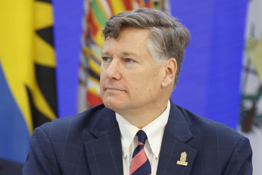 Fotografía de archivo fechada el 26 de junio de 2025 del subsecretario de Estado de Estados Unidos, Christopher Landau, participando en la primera sesión plenaria de la 55ª Asamblea General de la OEA, en Saint John’s (Antigua y Barbuda).
