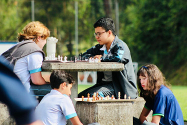 El no uso de tecnología todo el tiempo ha permitido que los juegos y el deporte hyn regresado a la agenda de los estudiantes.