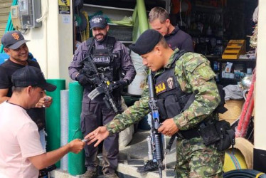 Recorridos del Gaula para hablar con la comunidad.