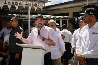 “Hoy el pueblo está arriba, que las élites tiemblen", dijo en Marmato (Caldas) el ministro de Minas y Energía, Edwin Palma.