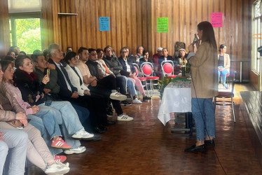 En el Club Social Piamonte de Pensilvania se realizó el lanzamiento del libro “Mi Verdad”