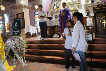 La despedida en la parroquia de San Antonio.