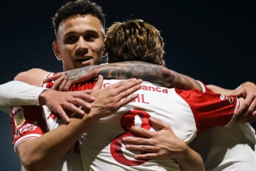 Once Caldas, Huracán de Argentina, Copa Sudamericana