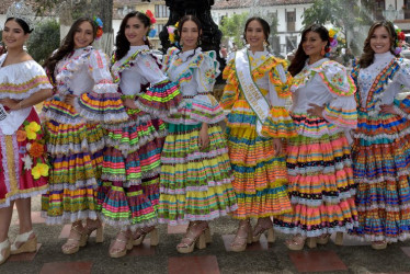 Daiana Grisales, Ana Sofia Florez, Dayana Rincón, Isabela Mejía, Cindy Yohana Cañon, Yuly Ismanda Sanchez y Mariana Alvarez.