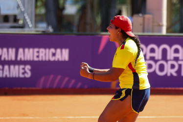  Valentina Mediorreal