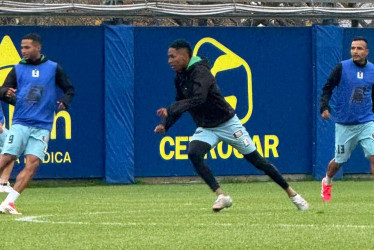 El Once Caldas llegó el sábado a Buenos Aires y este domingo entrenó en Casa Amarilla, campo de Boca Juniors. 