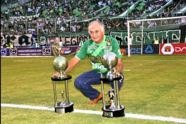 Fernando 'Pecoso' Castro recibió una sentencia favorable, pero continúa su lucha de 15 años para pensionarse. ¿Qué sigue en el caso de este manizaleño histórico en el fútbol colombiano?