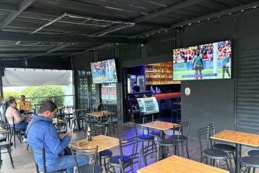 Llegar a las instancias decisivas ya es costumbre para la selección Colombia femenina. Así se vive la final de la Copa América en El Cable, en Manizales.