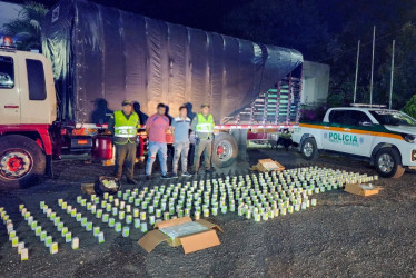 En Pereira los uniformados encontraron ocultos 588 frascos de 100 mililitros de ketamina, sustancia utilizada como precursor químico para la fabricación de tusi,