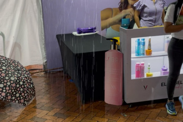 Stands de comida y de zapatos los principales afectados por las lluvias del primer día de Las Fiestas de la cosecha 