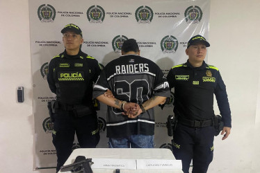 El detenido habría causado lesiones a su perro y a una mujer, al parecer, alterado ante el consumo de alcohol.