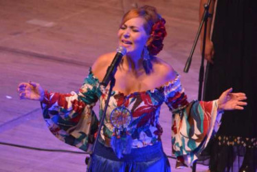 María Isabel Saavedra, cantautora colombiana, estará en la ciudad para dar a conocer su conocimiento musical. 