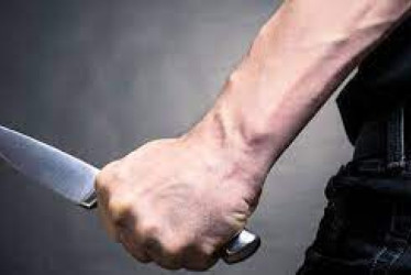 El ataque fue con un cuchillo.