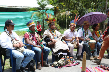 Estudiantes, mayores y docentes llegaron de distintos departamentos para instalar en nuevo cabildo indígena universitario.