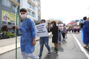 Estudiantes de Manizales pidieron, salud, más justicia y menos robos.