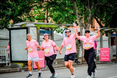 La carrera se desarrolló este domingo en Medellín. 