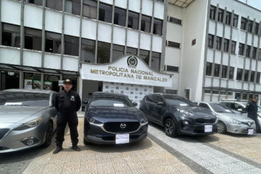 Seis carros recuperaron en Manizales.