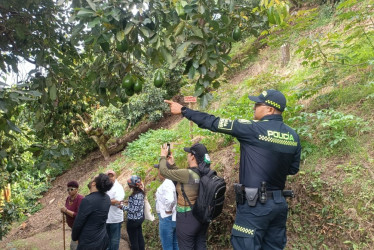 En Belalcázar se realizó campaña a turistas sobre la adecuada utilización de los escenarios naturales y el respeto por los recursos ambientales.