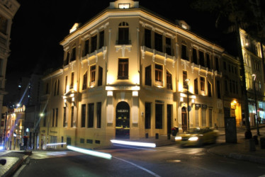 El Centro Histórico de Manizales comprende 48 manzanas entre las calles 17 y 25, y las carreras 19 y 25.