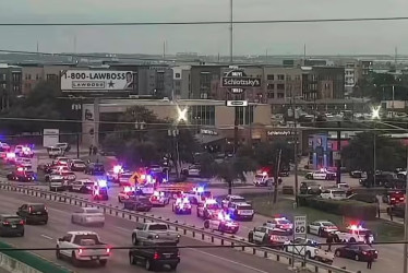 Alrededores de la oficina del Servicio de Inmigración y Control de Aduanas (ICE) en Dallas (Texas)