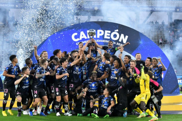 Independiente del Valle, bicampeón de la Copa Sudamericana, ha perdido en las cuatro ocasiones en las que ha jugado en Colombia. En su quinta visita se enfrentará al Once Caldas en Manizales.