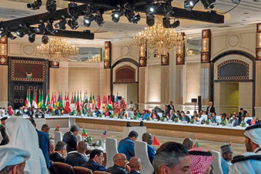 Delegaciones en la Reunión de Ministros de Asuntos Exteriores de la Cumbre Extraordinaria Conjunta de la Organización de Cooperación Islámica y la Liga Árabe en Doha, Catar.