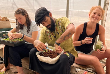 Carolina Echeverry y Juan Camilo Alzate junto a Mariángeles