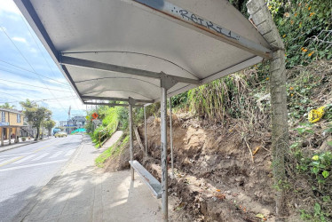 Ya la Universidad de Caldas comenzó con el mantenimiento necesario en este paradero.