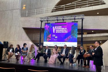 10 expertos se reunieron en la Universidad de Caldas para conversar sobre sociolingüística e interculturalidad. 