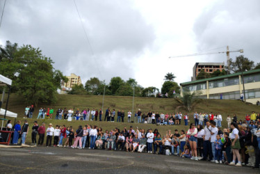 Fotos I Cortesía para LA PATRIA  Gran afluencia, a pesar de los momentos de lluvia, tuvieron el Día de la Familia y el Festival Gastronómico en el Inem. 
