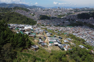 La periferia podría convertirse en un motivo de conflicto entre los más y los menos favorecidos. Las invasiones, pese a estar en zonas de riesgo, son la alternativa para muchos.