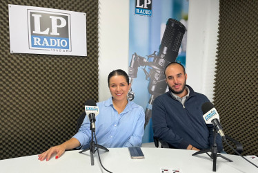  Melissa Cardona y Daniel Cardona, los fundadores de la empresa Globbus de Manizales. 