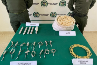 En el operativo capturaron a cinco personas vinculadas al Clan del Golfo e incautaron explosivos.