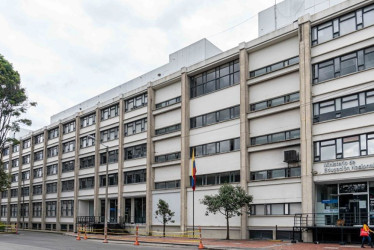 Foto I Tomada del MEN I LA PATRIA  Después del paro de tres días (septiembre 3, 4 y 5) de los profesores en el Eje Cafetero, por la salud y la vida, se anuncia uno nuevo que afectaría a miles de colegios en Colombia. Trabajadores de la educación que en Caldas, son cerca de 800, de los 30 mil del país, insisten en la posibilidad de un cese indefinido. Este 8 de septiembre tienen previsto tomarse el Ministerio de Educación en Bogotá.