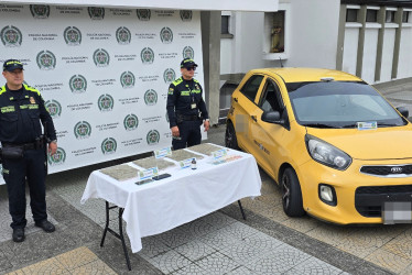 El conductor huyó cuando lo sorprendieron los investigadores de la Policía.