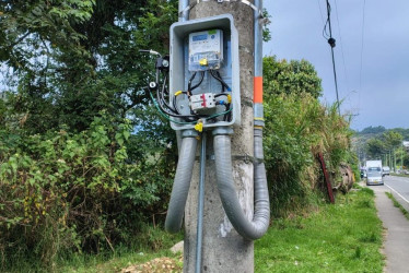Los delincuentes destruyeron un contador, lo que dejó sin energía las luminiarias inauguradas recientemente.