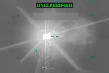 Captura de pantalla de un video publicado en la cuenta oficial de la red social X @SecWar del secretario de Guerra de Estados Unidos, Pete Hegseth. 