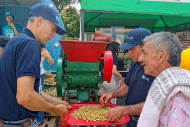 Chinchiná recibió este fin de semana la tercera Feria de la Cosecha Cafetera, que es organizada para rendirle homenaje a los recolectores y sus familias. En Neira, Palestina, Anserma y Manizales se llevarán a cabo ferias similares a la de Chinchiná, en el transcurso de este mes y noviembre.