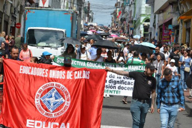  Foto I Archivo I LA PATRIA  De nuevo los maestros protestan en Caldas y en Colombia. Este jueves en Manizales y en los otros 26 municipios del departamento exigen mejor servicio de salud y el no desmonte del régimen especial, entre otros.
