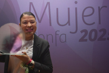  Lorna Bibiana Serna Quintero, Mujer Confa 2025. 