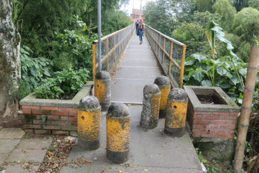Habitantes del sur de Armenia denuncian riesgo estructural en un puente clave para su movilidad diaria