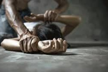 El Tribunal, al resolver la apelación, indicó que el bien jurídico tutelado se vulnera efectivamente cuando se accede carnalmente al menor de catorce años, aún con su consentimiento.