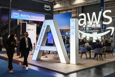 Amazon Web Services (AWS)