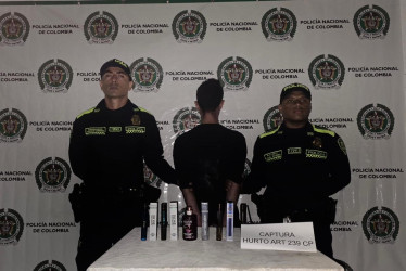 Uno de los cinco capturados.