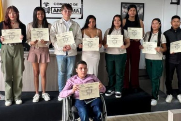 Los Jóvenes ya cuentan con su certificado emitido por la Registraduría Nacional del Estado Civil. 
